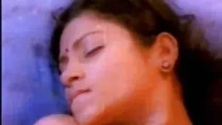 තරුණ හා කෙට්ටු මිනිසා විවිධ ඉරියව්වලින්