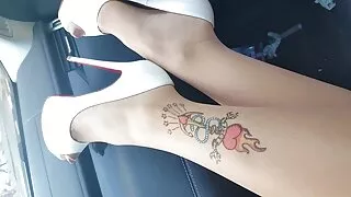 මෙම අගනා බබා මෘදු ආඝාතය කුකුළා ප්රේම