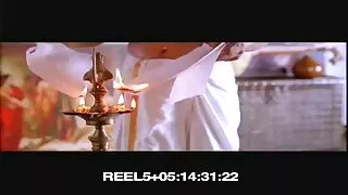 තරුණ පාසල් සිසුවියක් දැඩි කොටළුවා දී කෙළ වී